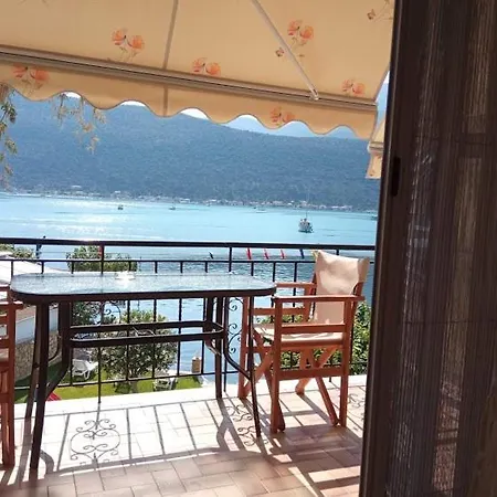 Kerasoula Geni (Lefkada)