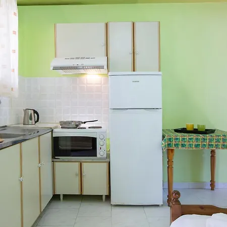 Kerasoula Apartman *